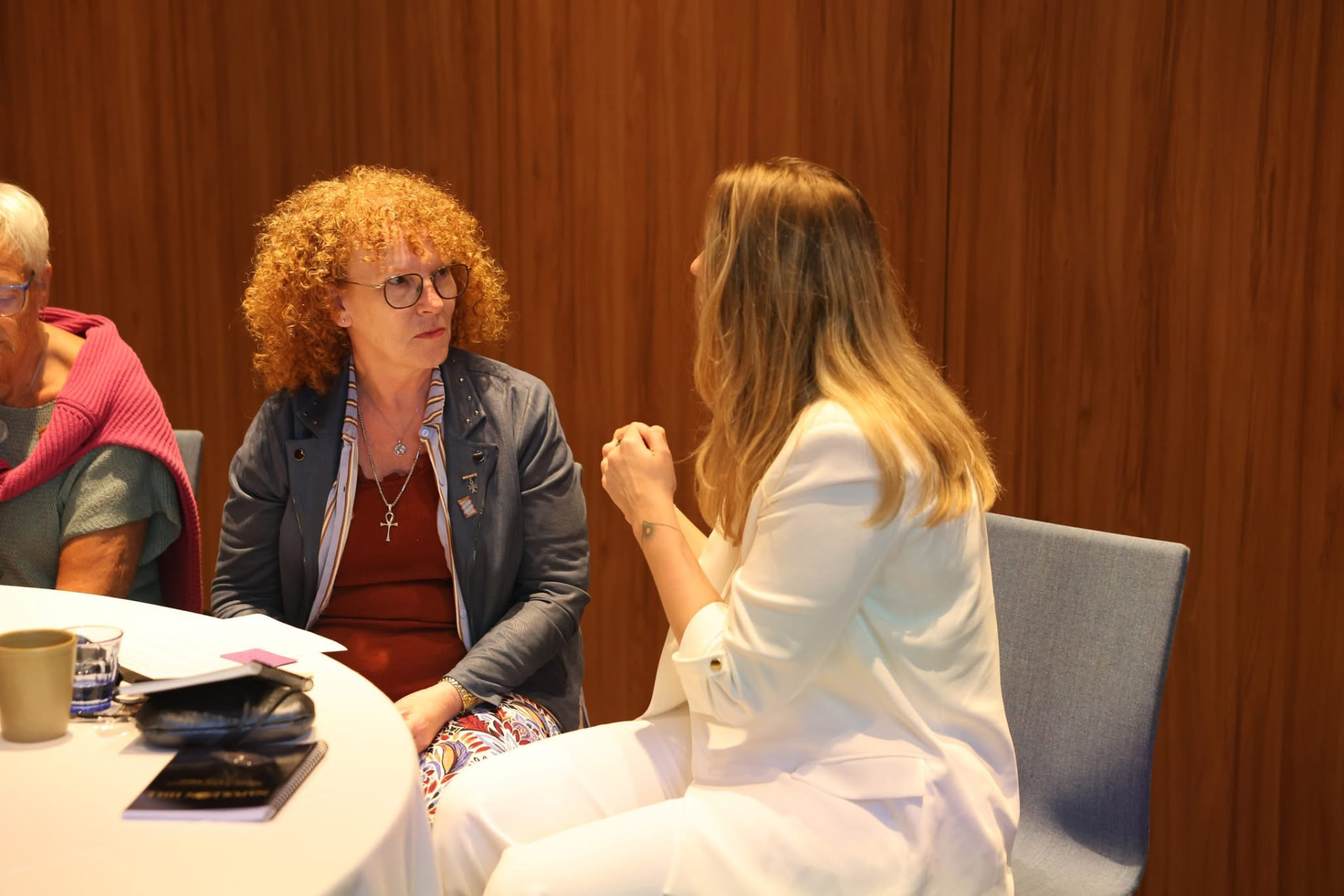 A one-to-one session with Marisa Peer's method during the 12-week programme